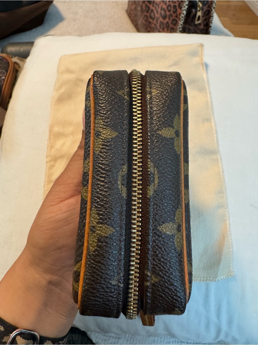 Vintage Louis Vuitton Monogram Wapity Pouch - Picture 6 of 11